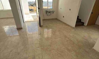 Casa en venta, santo Toribio Xicotzingo, excelente ubicación. A 15 minutos de la Capu.