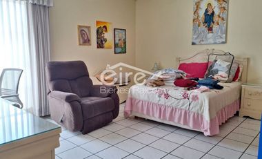 Casa en venta en Prados Providencia, Guadalajara, Jalisco.