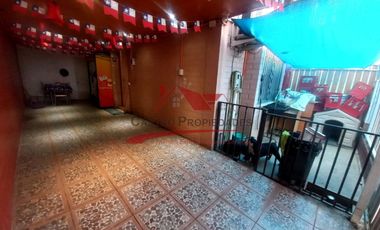 Hermosa Casa Dos Pisos Ampliada sin Regularizar, 4 Dormitorios, 2 Baños, Villa Los Cipreses, comuna de Quilicura