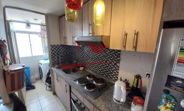 Hermoso Departamento en Tercer Piso, 3 Dormitorios, 1 Baño, 2 Estacionamientos, Valle Grande Lampa.
