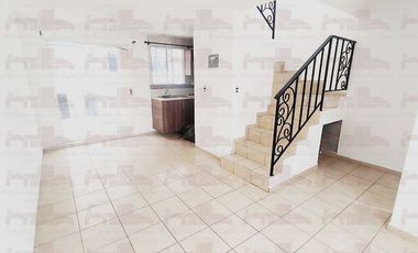 Casa en Renta en Residencial Viñedos, con 2 Habitaciones, Equipada.