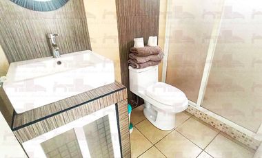 Casa en Renta en Residencial Viñedos, con 2 Habitaciones, Equipada.