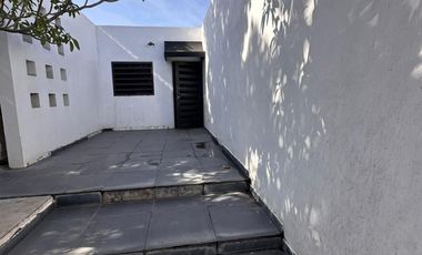 CASA EN RENTA EN COLONIA CENTENARIO