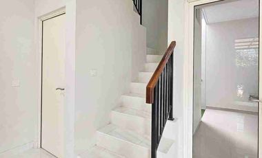rumah bagus nyaman di sevilla BSD