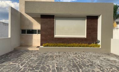 CASA DE UNA PLANTA EN RENTA EL MAYORAZGO RESIDENCIAL LEON GTO, ZONA SUR.