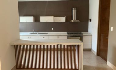 CASA DE UNA PLANTA EN RENTA EL MAYORAZGO RESIDENCIAL LEON GTO, ZONA SUR.