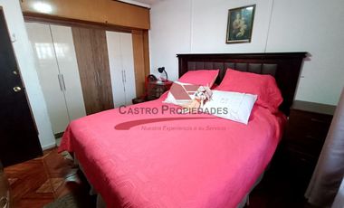 Casa de Un Piso con 3 Dormitorios 2 Baños, mas Una de Dos Pisos con 3 Dormitorios, 1 Baño, Comuna de Quilicura.