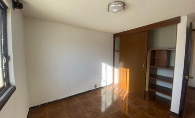 RENTA CASA VISTA ALEGRE, 3 recamaras,1.5 baños,