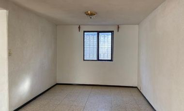 RENTA CASA VISTA ALEGRE, 3 recamaras,1.5 baños,