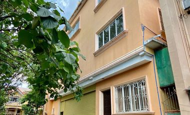 3 Storey with Roofdeck Residential Commercial building