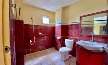 3 Storey with Roofdeck Residential Commercial building