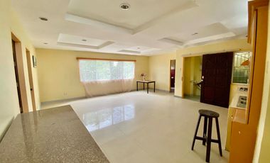 3 Storey with Roofdeck Residential Commercial building