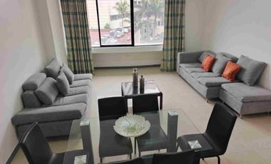 Venta de amplia Suite full amoblada en Torre I Hilton Colón 3 piso cerca Mall del Sol