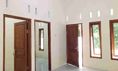 Dijual Rumah Baru Dekat Pasar Dungus Madiun