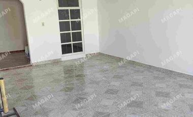 CASA EN VENTA UBICACIÓN INMEJORABLE