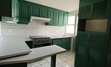 VENDO CASA $2,800,000 EN CHOLULA ZONA MOMOXPAN (CERCA DEL HUMBOLT) DOS NIVELES, TRES RECÁMARAS, CUARTO DE SERVICIO