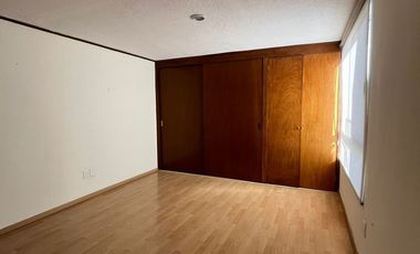 VENDO CASA $2,800,000 EN CHOLULA ZONA MOMOXPAN (CERCA DEL HUMBOLT) DOS NIVELES, TRES RECÁMARAS, CUARTO DE SERVICIO