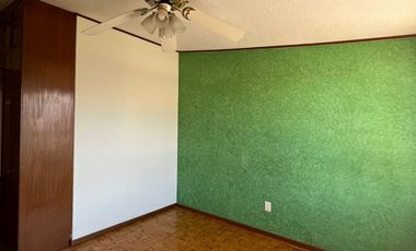 VENDO CASA $2,800,000 EN CHOLULA ZONA MOMOXPAN (CERCA DEL HUMBOLT) DOS NIVELES, TRES RECÁMARAS, CUARTO DE SERVICIO