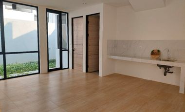 Dijual/Disewakan Rumah Siap Huni di Lippo Village