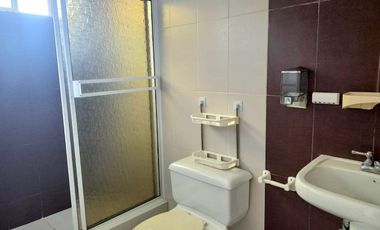 Casa de alquiler en la Urbanización Marina D'or Park, Vía a Samborondón.