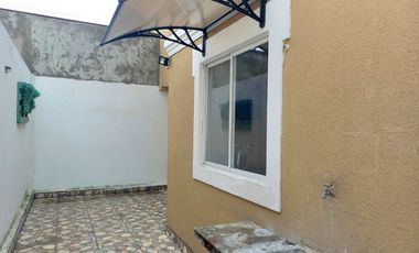 Casa de alquiler en la Urbanización Marina D'or Park, Vía a Samborondón.