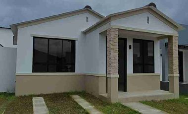 En Alquiler Casa en La Joya Etapa Aguamarina