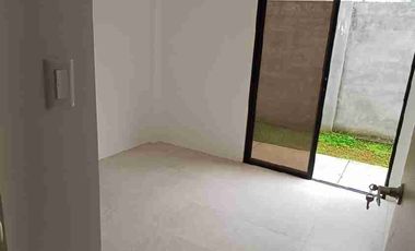 En Alquiler Casa en La Joya Etapa Aguamarina