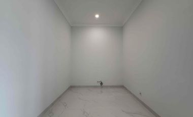 Rumah Mewah 3 Lantai di Cibubur Jakarta Timur  Hunian Eksklusif Lokasi Strategis