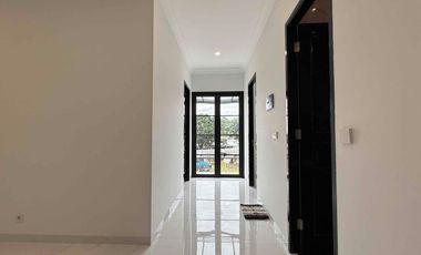 Rumah Mewah 3 Lantai di Cibubur Jakarta Timur  Hunian Eksklusif Lokasi Strategis