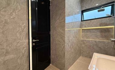 Rumah Mewah 3 Lantai di Cibubur Jakarta Timur  Hunian Eksklusif Lokasi Strategis