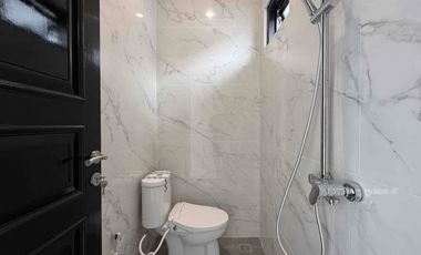 Rumah Mewah 3 Lantai di Cibubur Jakarta Timur  Hunian Eksklusif Lokasi Strategis