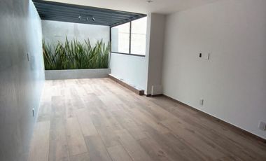 VENTA DE ESPECTACULAR CASA TOTALMENTE REMODELADA EN CIUDAD SATELITE