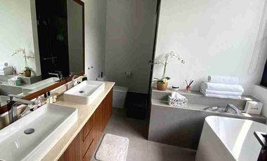 dijual / disewakan rumah cluster mewah kemang swimming pool