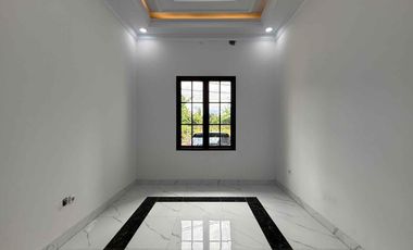 Rumah Klasik Modern 2 Lantai di Jagakarsa  Akses Strategis Dekat Tol Cilandak & TB Simatupang