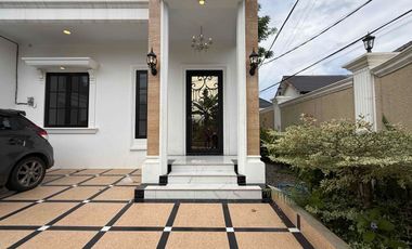 Rumah Klasik Modern 2 Lantai di Jagakarsa  Akses Strategis Dekat Tol Cilandak & TB Simatupang