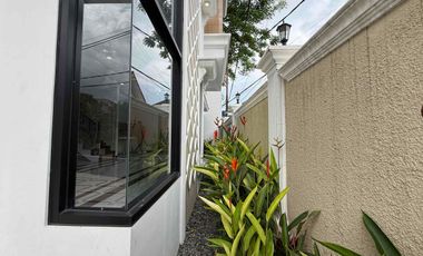 Rumah Klasik Modern 2 Lantai di Jagakarsa  Akses Strategis Dekat Tol Cilandak & TB Simatupang