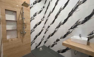 Rumah Klasik Modern 2 Lantai di Jagakarsa  Akses Strategis Dekat Tol Cilandak & TB Simatupang