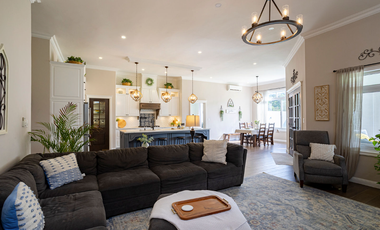 Casa Residencial Completamente Amueblada de Lujo en Privada Residencial al Norte de Merida, Yuc.