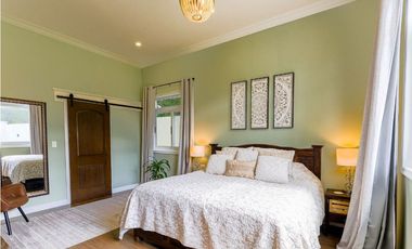 Casa Residencial Completamente Amueblada de Lujo en Privada Residencial al Norte de Merida, Yuc.