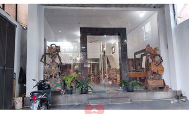 Ruko 2 Lantai Disewa di Kemang Timur Raya, Jakarta Selatan