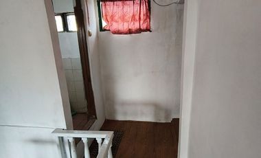 DISEWAKAN RUMAH BARU RENOVASI ATAP & CAT ULANG DI KOMPLEK MARGAHAYU RAYA KOTA BANDUNG