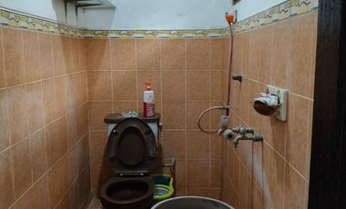 DISEWAKAN RUMAH BARU RENOVASI ATAP & CAT ULANG DI KOMPLEK MARGAHAYU RAYA KOTA BANDUNG