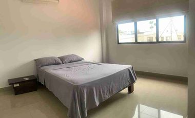 En Alquiler Casa Urbanización Las Condes - sector UEES