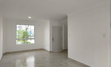 Casa de alquiler en Urbanización Casa Laguna, avenida León Febres Cordero.