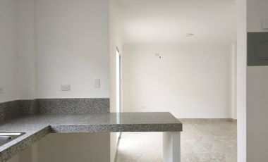 Casa de alquiler en Urbanización Casa Laguna, avenida León Febres Cordero.