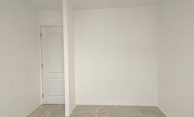 Casa de alquiler en Urbanización Casa Laguna, avenida León Febres Cordero.