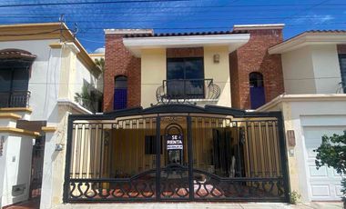 SE RENTA BONITA CASA DE DOS PLANTAS EN LAS QUINTAS