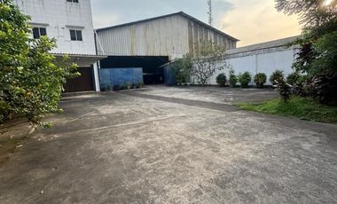 Disewakan Gudang Strategis Pinggir Jalan