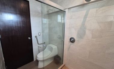 RENTA PENTHOUSE CON ROOF GARDEN PRIVADO Y AMUEBLADO EN NUEVO LEON CONDESA