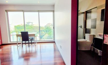 RENTA PENTHOUSE CON ROOF GARDEN PRIVADO Y AMUEBLADO EN NUEVO LEON CONDESA